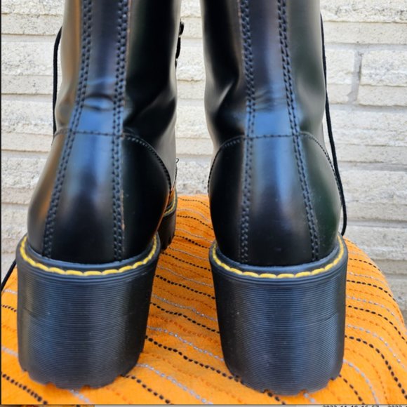 EUC Dr. Martens Leona Vintage Smooth Size 10 - Picture 5 of 13